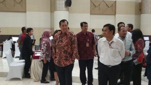 Dirjen Pajak Robert Pakpahan di KPP WP Besar (Foto: Nicha Muslimawati/kumparan)