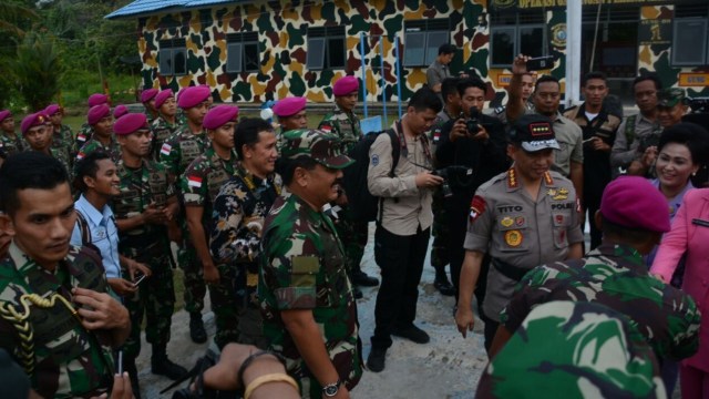 TNI Sambangi Perbatasan (Foto: Dok. Kabidpenum Puspen TNI)