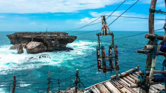 Pantai Timang. (Foto: Flickr/Dee Ikhwan Photography)