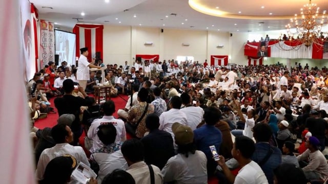 Prabowo temui warga dan kader Gerindra di Subang (Foto: Fb @Prabowo Subianto)