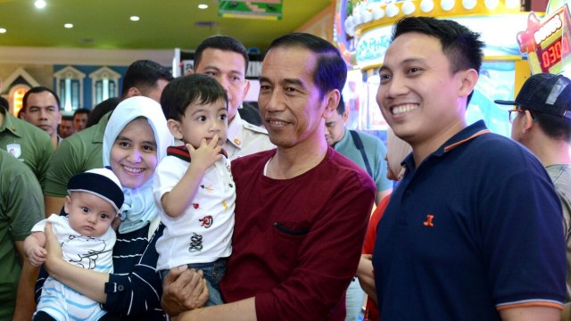 Jokowi Ajak Jan Ethes Liburan (Foto: Biro Pers Setpres/Kris)