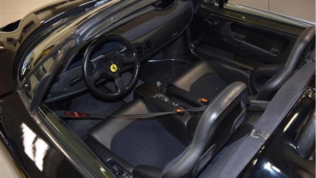 Ferrari F50 Nero Daytona (Foto: Motor1)