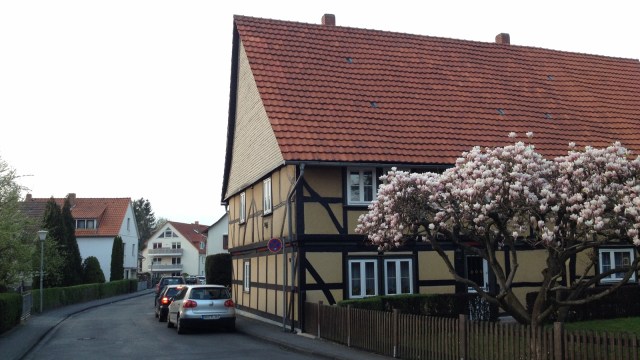 Suasana Jumat Agung di Jerman. (Foto: Daniel Chrishendo/kumparan)