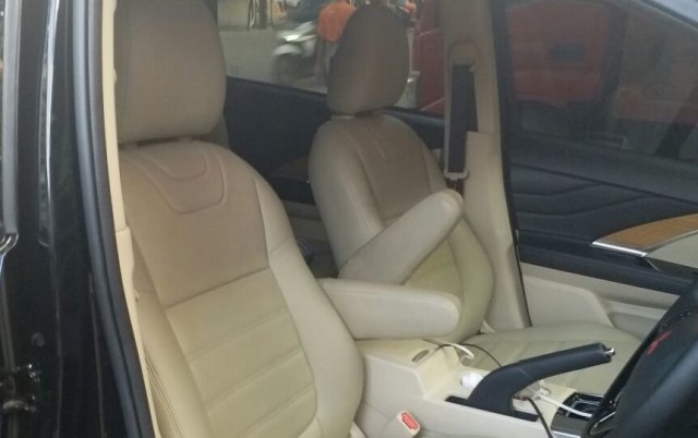 Kustom Sandaran Tangan Mitsubishi Xpander (Foto: dok. Zoom Leather Seat)