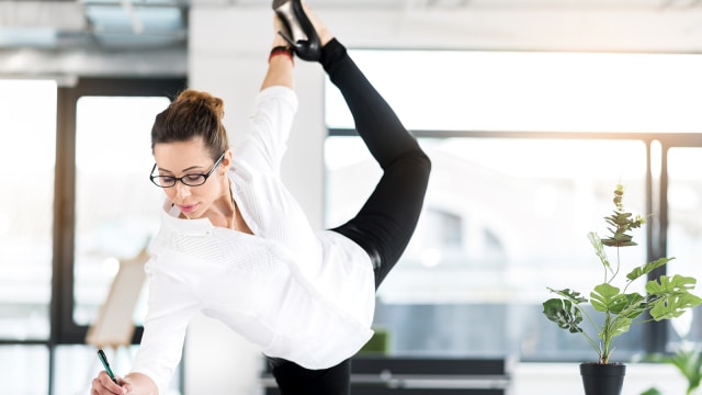 Yoga di Kantor (Foto: Thinkstock)