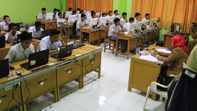 25.559 Siswa SMK di Sumatera Barat Ikuti Ujian Nasional