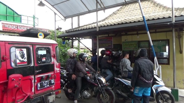 Hari Pertama, Aturan Tiket Gelang Bromo Picu Kemacetan 2 Kilometer