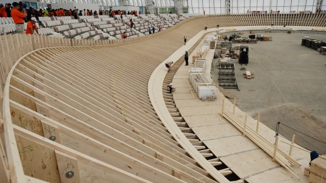 Pembangunan Velodrome Rawamangun. (Foto: ANTARA/Akbar Nugroho Gumay)