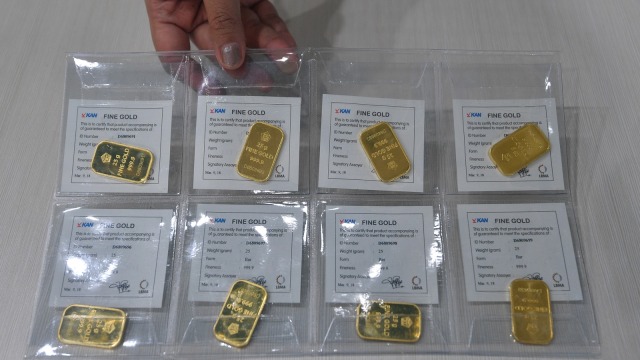 Ilustrasi harga emas Antam. Foto: ANTARA FOTO/Sigid Kurniawan