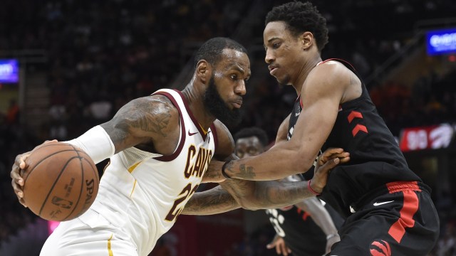 James vs DeRozan. (Foto: David Richard-USA TODAY Sports)