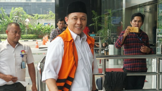 Mustafa, Bupati Lampung Tengah, di Kantor KPK. (Foto: Nugroho Sejati/kumparan)