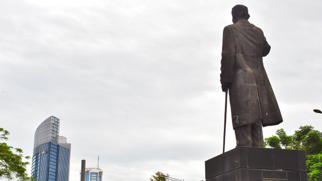 Patung Jenderal Sudirman (Foto: Flickr/Everyone Sinks Starco)