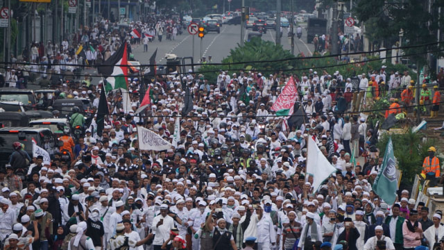Aksi bela Islam 64 di Bareskrim. (Foto: Nugroho Sejati/kumparan)