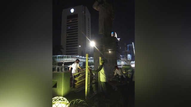 Patung Jenderal Sudirman mulai diperbaiki  (Foto: Dok. Istimewa)