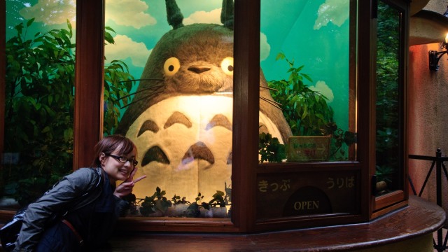 Totoro menyambut kedatangan tamu. (Foto: Flickr/mel)