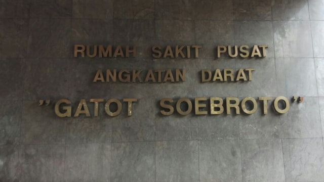 Perawat RSPAD Gatot Soebroto Meninggal di Ruang Isolasi | kumparan.com