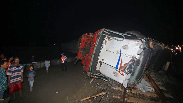 Kecelakaan KA Sancaka di Ngawi. (Foto: Antara/Eric S)