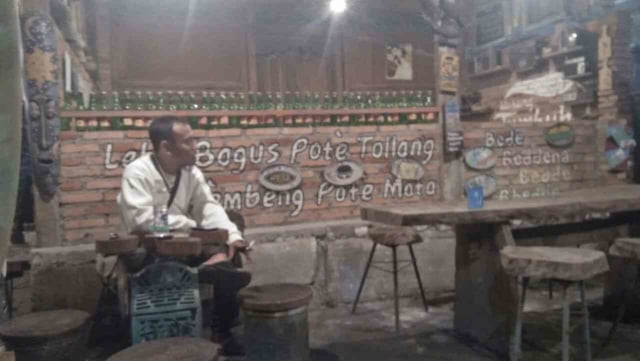 Nongkrong Edukatif di Warung Tumbuh Bangkalan