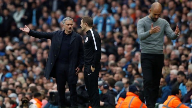 Mourinho dan Guardiola di Derbi Manchester. (Foto: Reuters/Lee Smith)