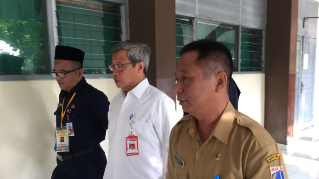 Irjen Kemendikbud pantau UNBK di SMAN 45 Jakarta. (Foto: Fachrul Irwinsyah/kumparan)