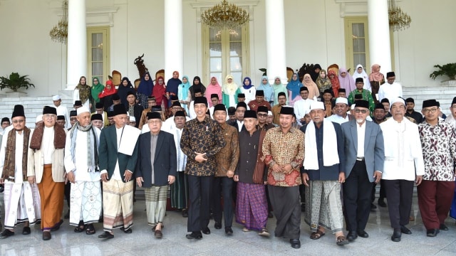 Jokowi dan Ulama Jawa Barat (Foto: Biro Pers Setpres)