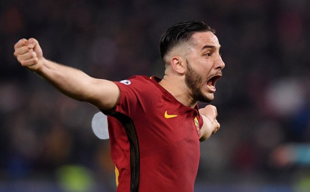 Kostas Manolas salah satu pahlawan Roma. Foto: REUTERS/Alberto Lingria