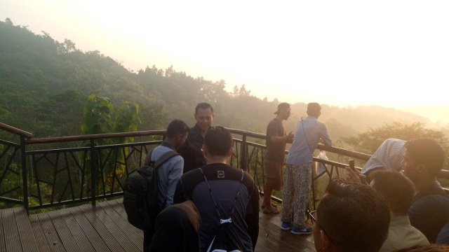 AHY di Borobudur (Foto:  Ochi Amanaturrosyidah/kumparan)
