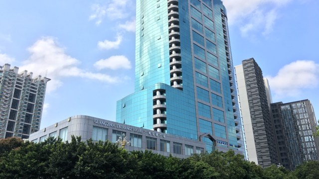 Gedung perkantoran di Guangzhou. (Foto: Feby Dwi Sutianto/kumparan)