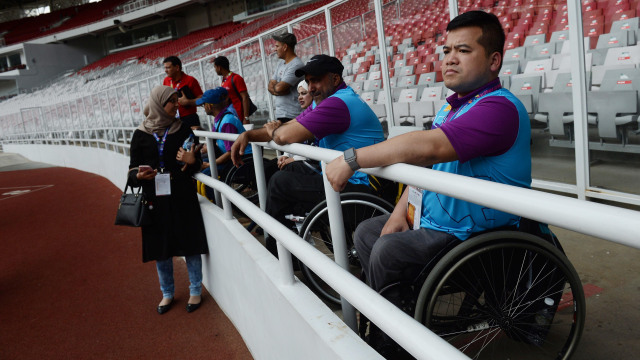 Kunjungan Asian Para Games ke GBK. (Foto:  ANTARA FOTO/Akbar Nugroho Gumay)