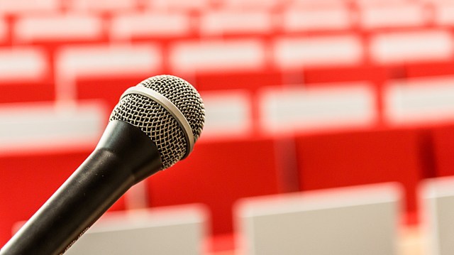 Lakukan 6 Tips Ini untuk Lancarkan Public Speaking