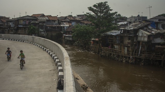 Normalisasi sungai Ciliwung Foto: ANTARA FOTO/ Aprillio Akbar