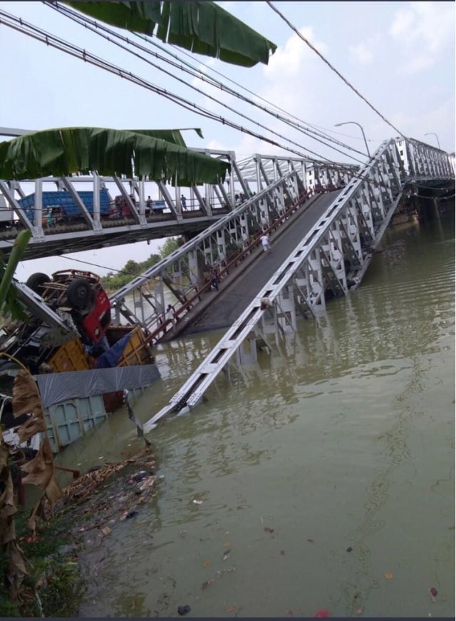 Jembatan ambruk di Tuban (Foto: Dok. Polda Jatim)