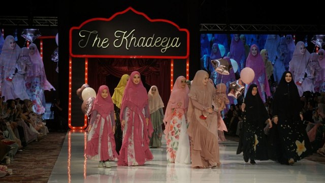 Fashion show karya desainer, si.se.sa. (Foto: Garin Gustavian Irawan/kumparan)