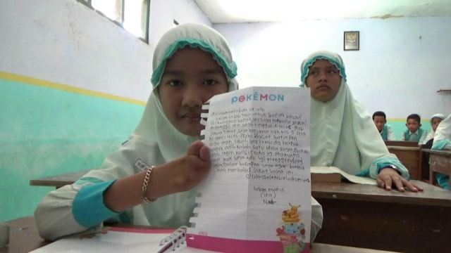 Siswi Difabel asal Probolinggo Kirim Surat Minta Kursi Roda ke Jokowi (1)