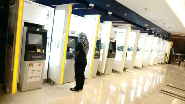 Ilustrasi ATM Mandiri Foto: Helmi Afandi/kumparan