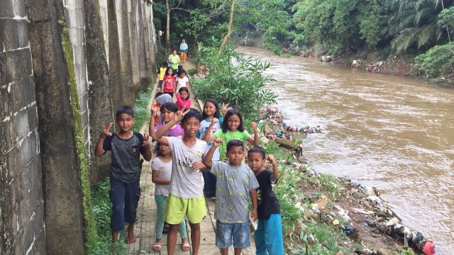 Sekolah Sungai Ciliwung (Foto: Eka Nurjanah/kumparan)