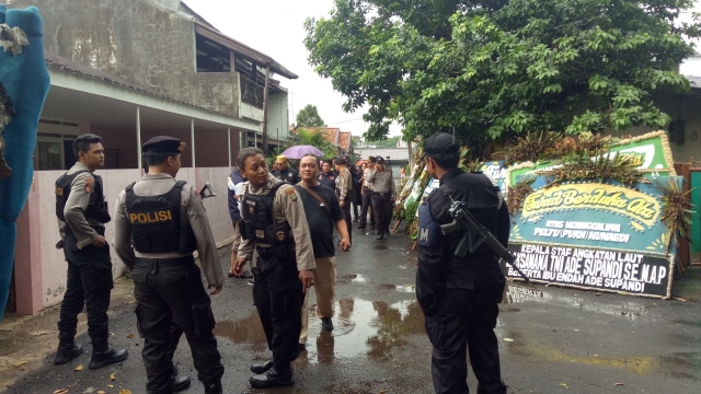 Suasana Rekon pembunuhan Pondok Labu (Foto:  Ainul Qalbi/kumparan)