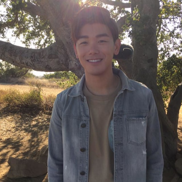 Eric Nam (Foto: Facebook  @ericnamofficial)