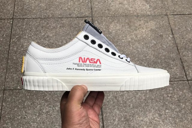 Vans x NASA (Foto: Instagram @dirtymoney823)
