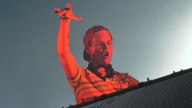 DJ Avicii (Foto: AFP/ATTILA KISBENEDEK)