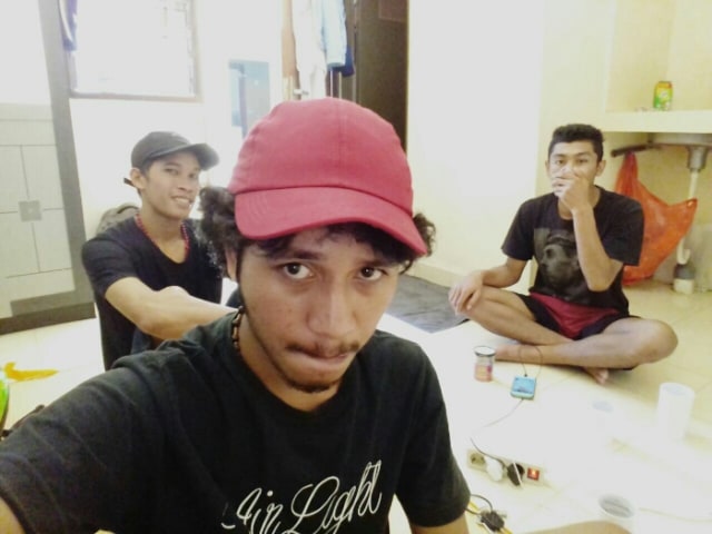 Malam minggu " sudah senior" 😂😂