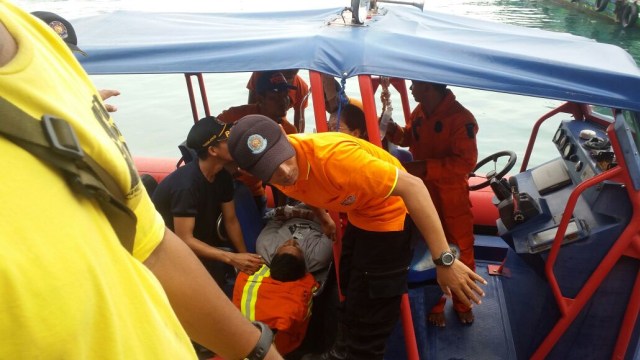 Kapal Dishub meledak di Kepulauan Seribu. (Foto: Dok. Damkar Jakarta Utara)