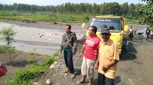 Petani yang Hanyut di Tonjong Ditemukan Tewas di Sungai Pemali Brebes (63730)
