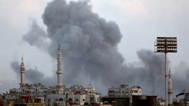 Serangan Militer di Damaskus (Foto: REUTERS/Ali Hashisho)