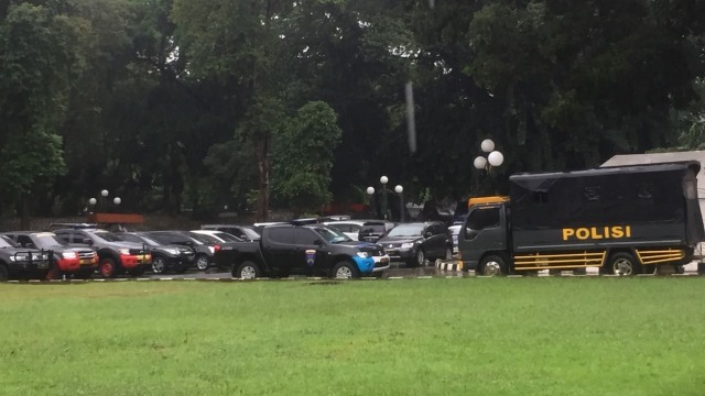 Suasana di depan Gedung DPR MPR. (Foto: Mirsan Simamora/kumparan)