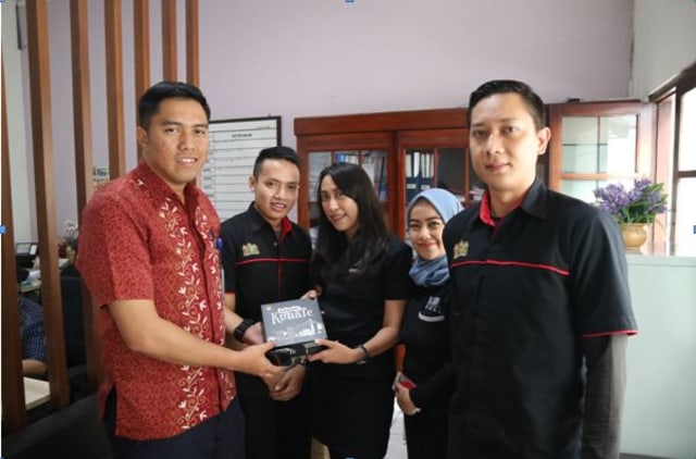 GINO FERUCI BRAGA HOTEL BERSAMA BANDUNG KUNAFE MENGAPRESIASI HARI KONSUMEN NASIONAL (2)