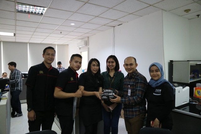 GINO FERUCI BRAGA HOTEL BERSAMA BANDUNG KUNAFE MENGAPRESIASI HARI KONSUMEN NASIONAL
