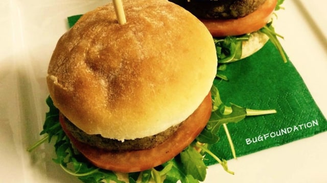 Burger Serangga. (Foto: Instagram @bugfoundation)