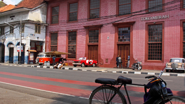 Toko Merah (Foto: Flickr / Rizka Nurlita Andi)