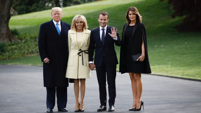 Trump, Brigitte, Macron, & Melanie di Mount Vernon (Foto: REUTERS/Jonathan Ernst)